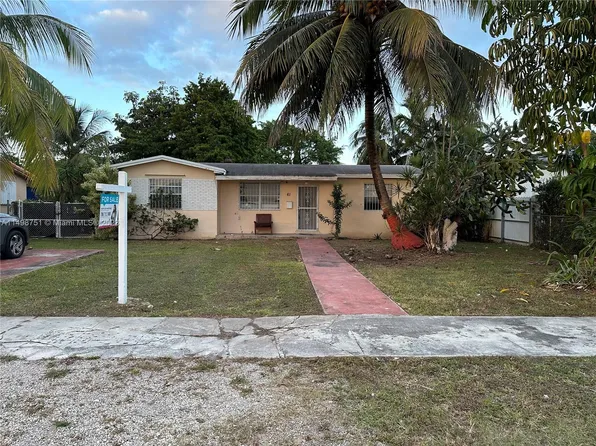 61 E 52nd Pl, Hialeah, FL 33013