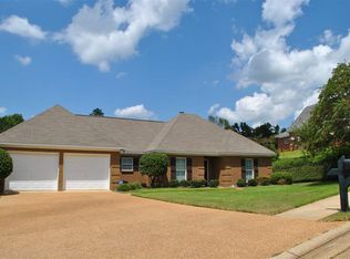 220 Overland Ln, Brandon, MS 39047