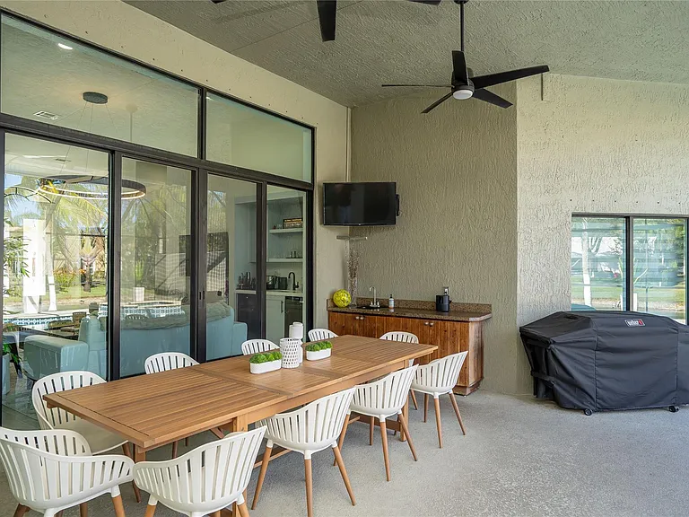 4903 NW 101st Ave — Photo 25