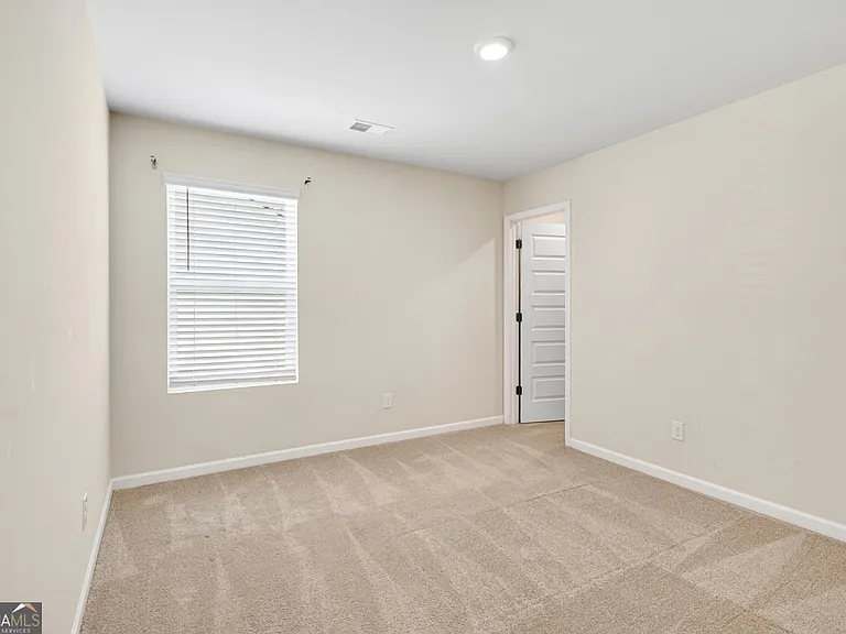 122 Silver Birch Pass — Photo 29