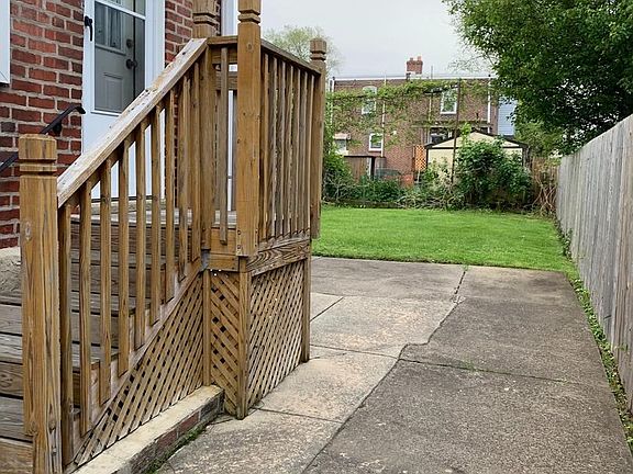 5th image of 7325 Palmetto St