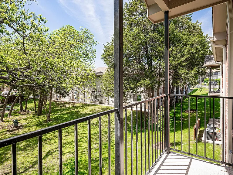 7960 Hunnicut Rd #1101 — Photo 15