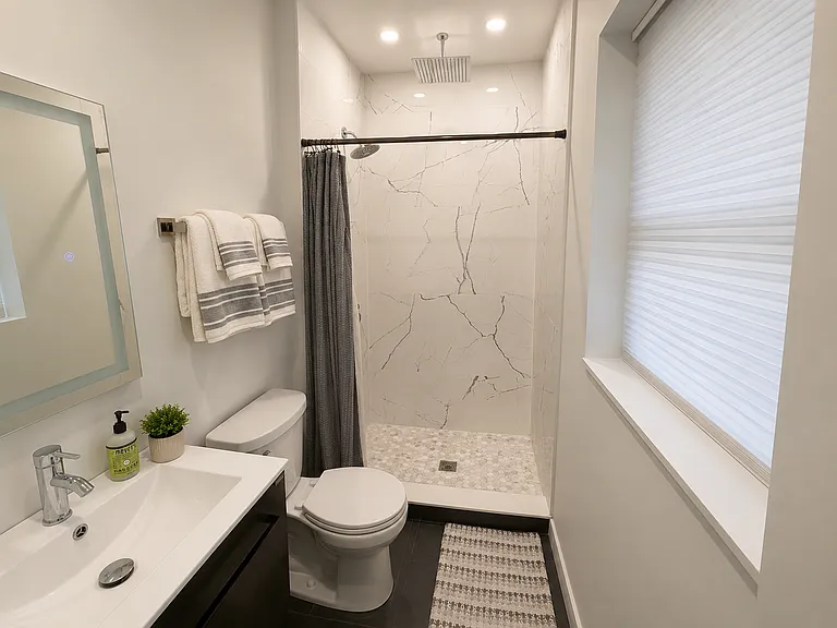 104 Lake Shore Rd #4 — Photo 6