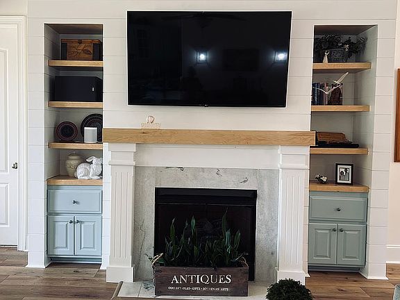 Gas fireplace