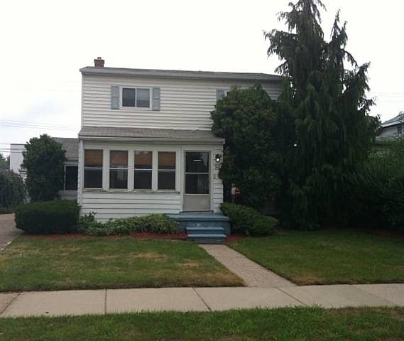 1st image of 92 Parkview St