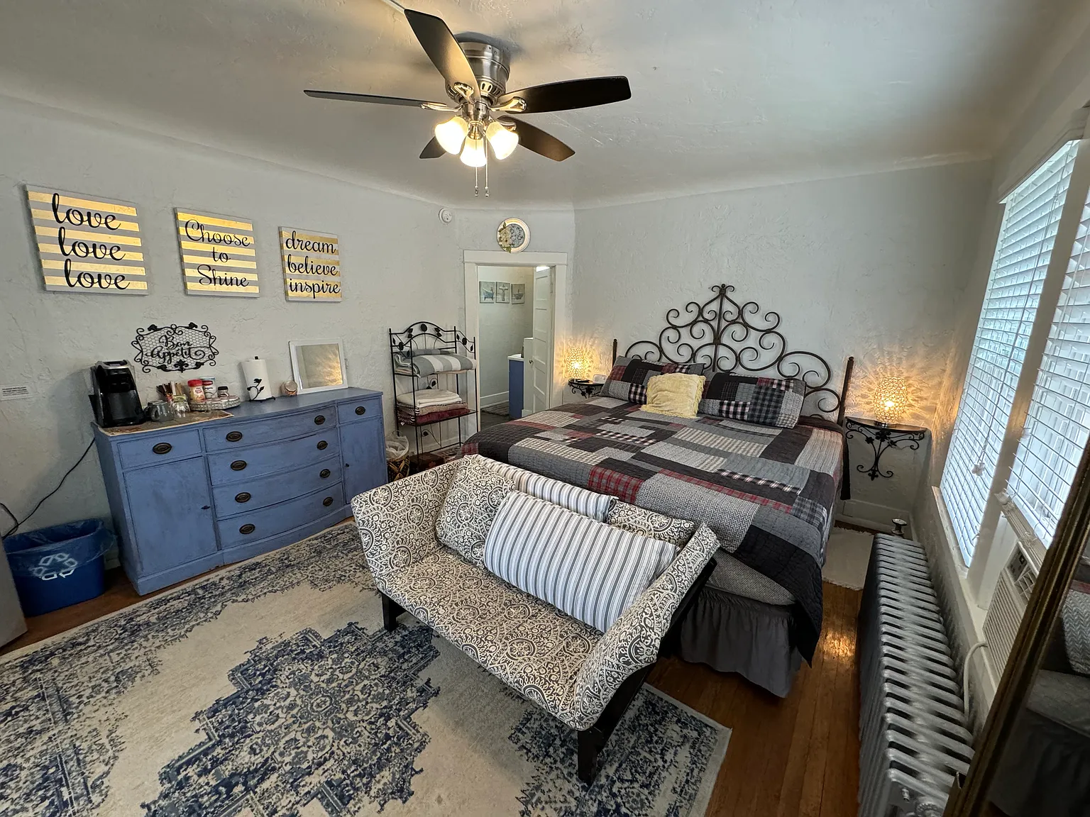 Studio, 500 sqft, $1,200 — Photo 3