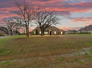 178 Ellis Creek Dr, Weatherford, TX 76085