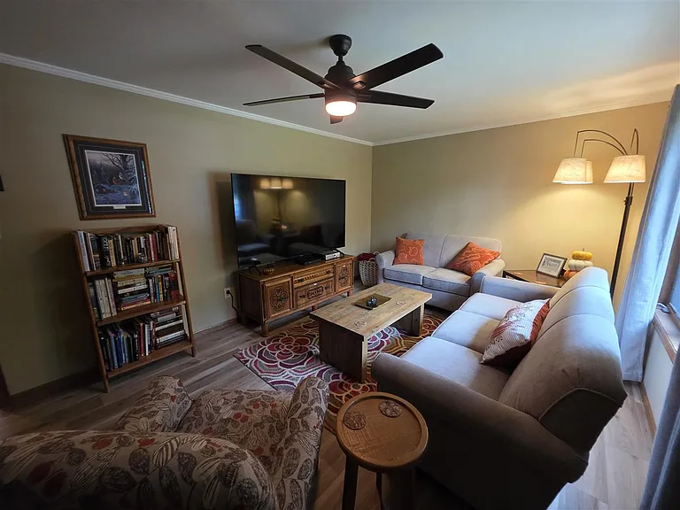 262 Highlands Pike — Photo 10