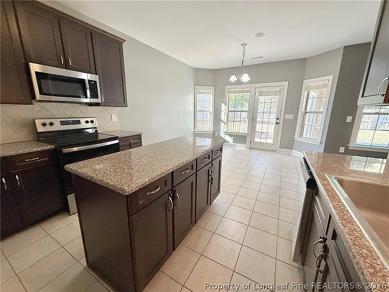 418 Century Dr — Photo 10