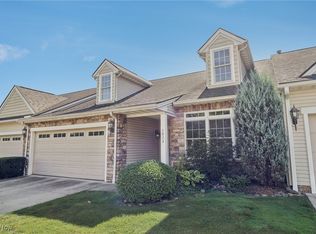 1033 Cutters Creek Dr, Cleveland, OH 44121