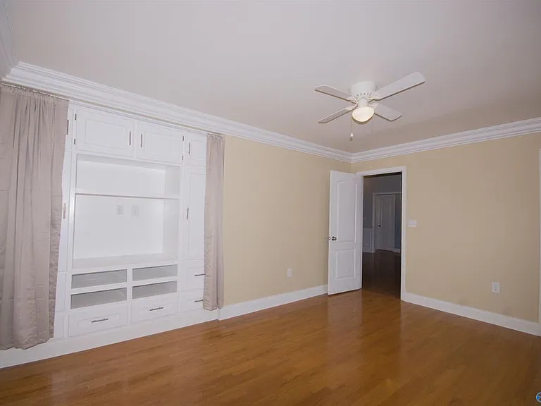 104 Lancaster Ct SW — Photo 28