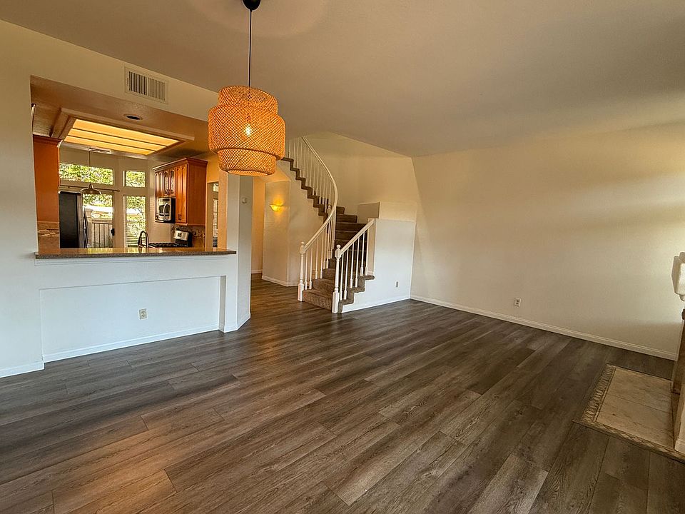 1st image of 11352 Portobelo Dr Unit 4
