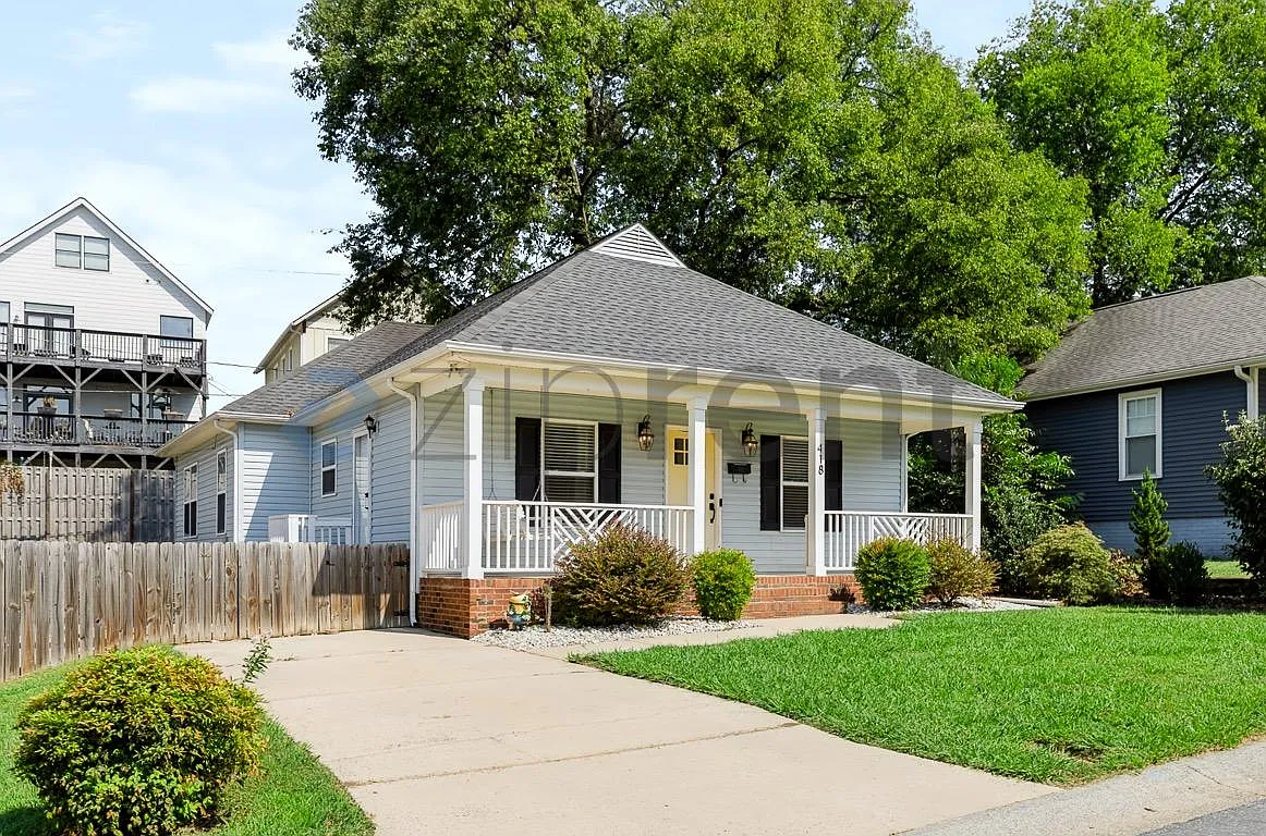 4 bed, 1332 sqft, $2,500 — Photo 4