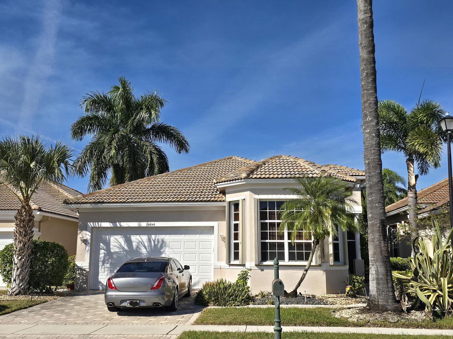 6846 Fairway Lakes Drive