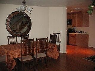 4th image of 770 Bell St