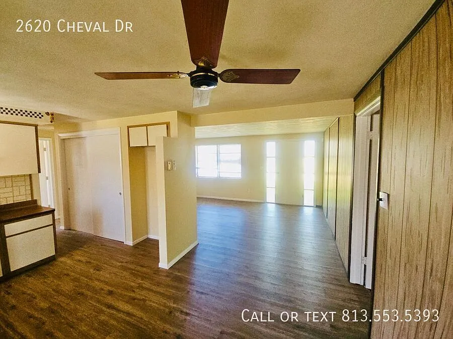 Bright & Inviting 3BR/2BA Home in Quiet Holiday Neighborhood! — Photo 4