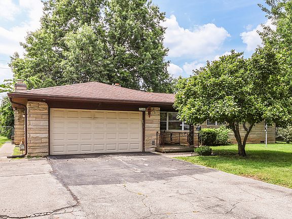 2nd image of 7146 Forest Park Dr