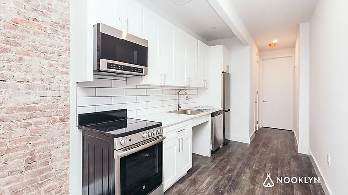 Rented by Nooklyn NYC LLC | media 13