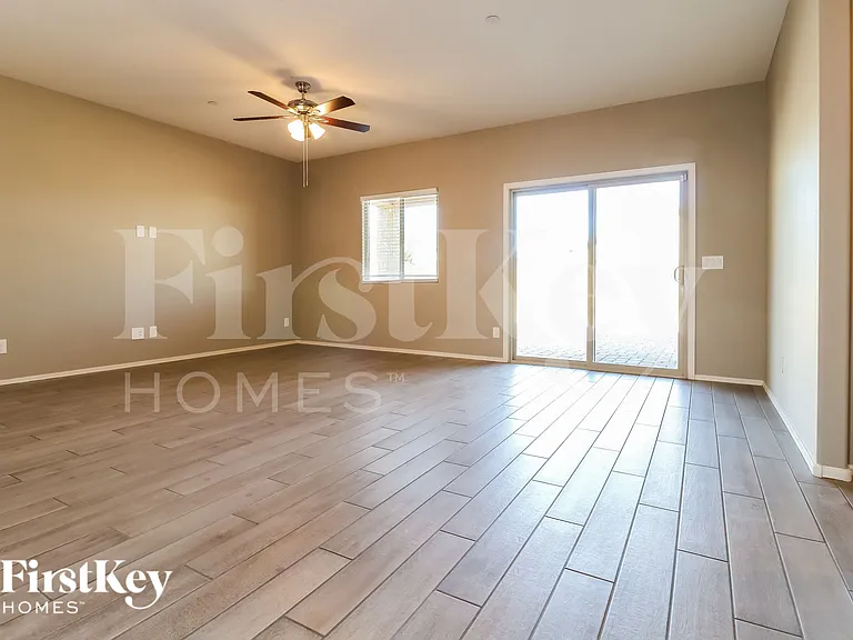 21380 W Monte Vista Rd — Photo 3