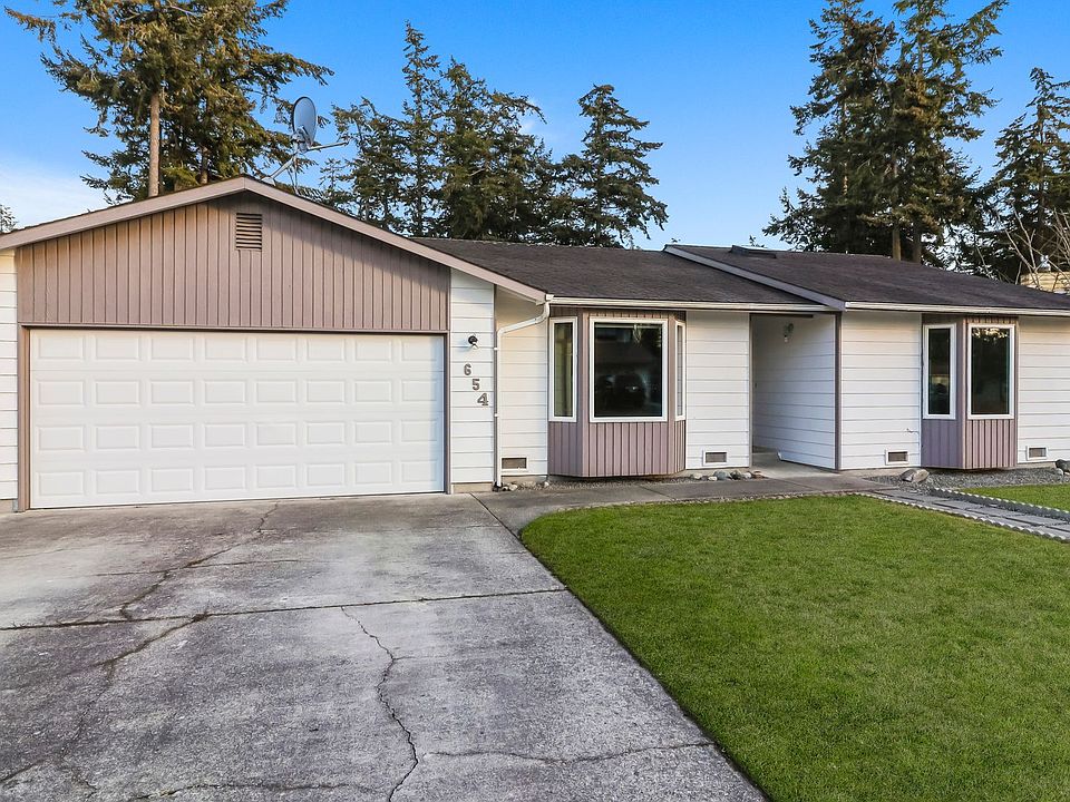 1st image of 654 NW Ensign Dr