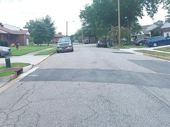 4th image of 3750 Brennan Ave