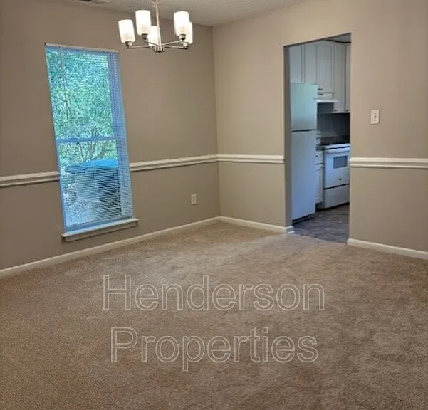 6820 N Ridge Ct — Photo 5