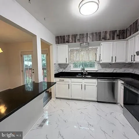 14934 Lady Madonna Ct — Photo 10