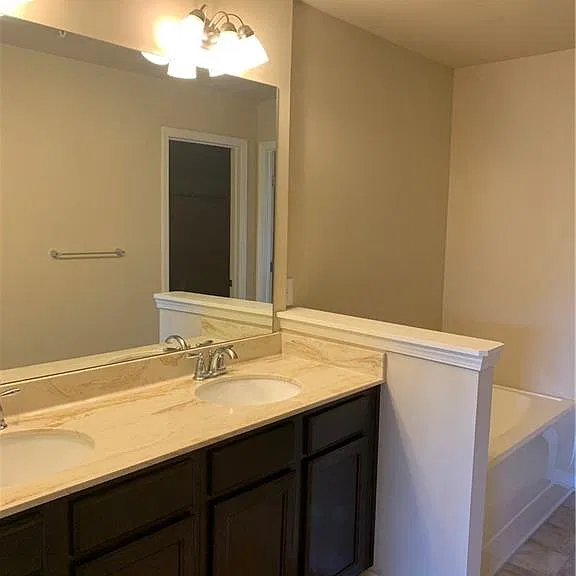 3406 Castleberry Village Cir #58 — Photo 6