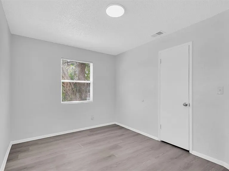 4421 11th Ave S — Photo 18