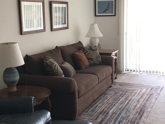 3rd image of 10 Lynnhurst Dr APT 209