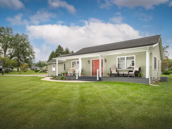1255 Bam Ln, Zanesville, OH 43701