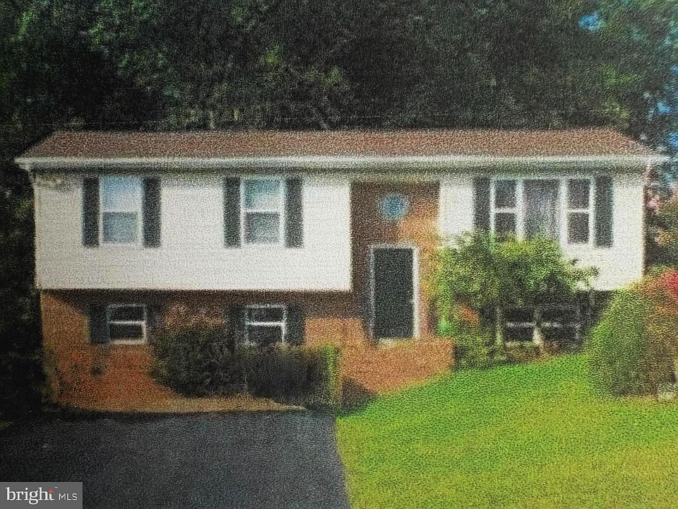 1st image of 915 Colton Ct