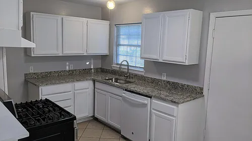 11746 Strand St Photo 1