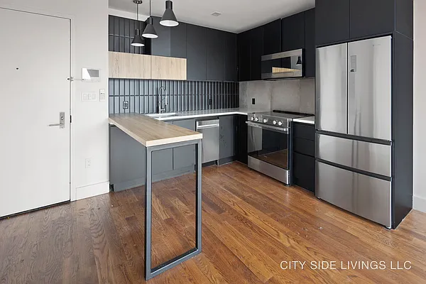 Rented by Cityside Rentals Corp | media 10