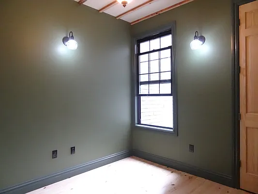 Rented by Lofts and Flats LLC | media 69