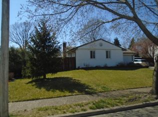 4 Ambassador Ln, Selden, NY 11784