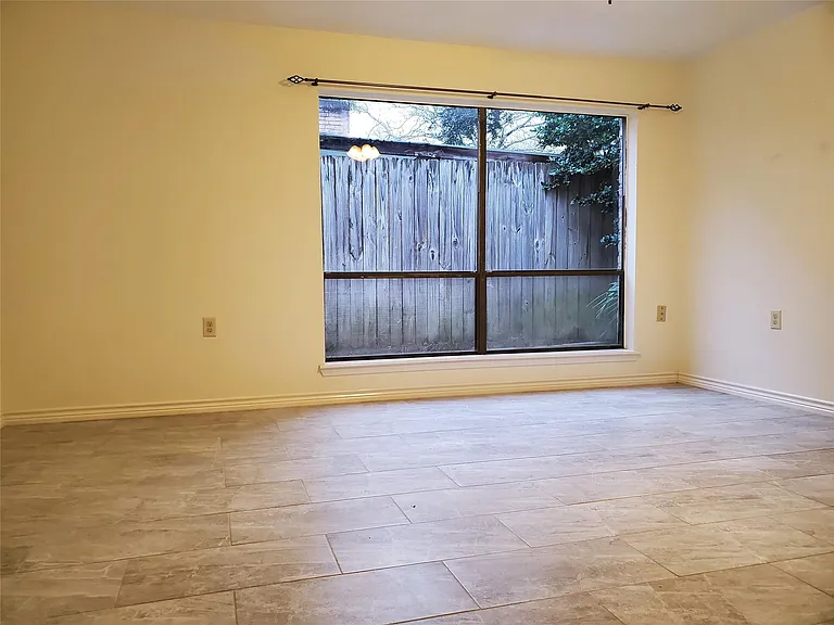 12139 Gladewick Dr — Photo 7