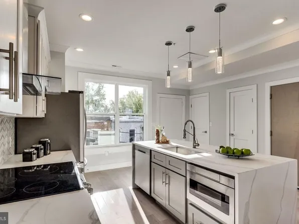 631 Florida Ave NE #B, Washington, DC 20002