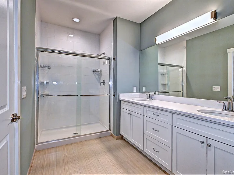 44 Fox Hill Dr — Photo 24