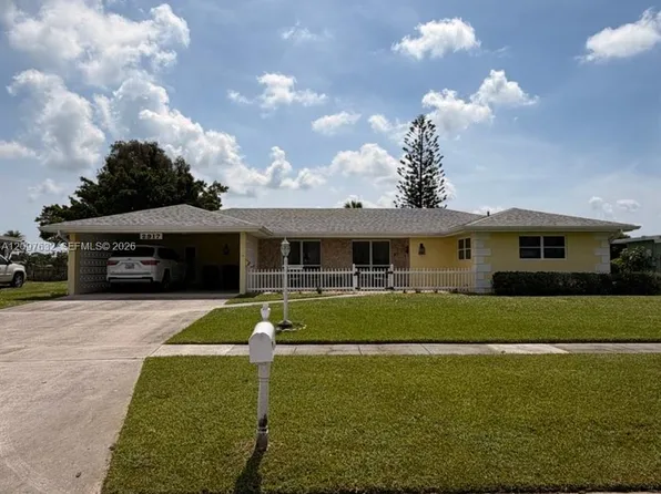 2917 SE San Jeronimo Rd, Port Saint Lucie, FL 34952