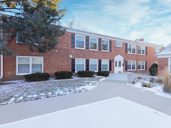 2nd image of 3215 E Locust St #A2-23