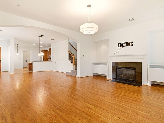 Living room with gas burning fireplace