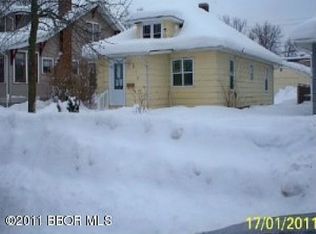 519 5th St, International Falls, MN 56649