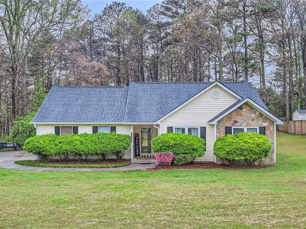 30 Brenda Ellen Dr, Newnan, GA 30265