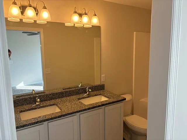 3 bed, 1250 sqft, $1,900 — Photo 4
