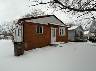 596 Bloomfield Ave, Pontiac, MI