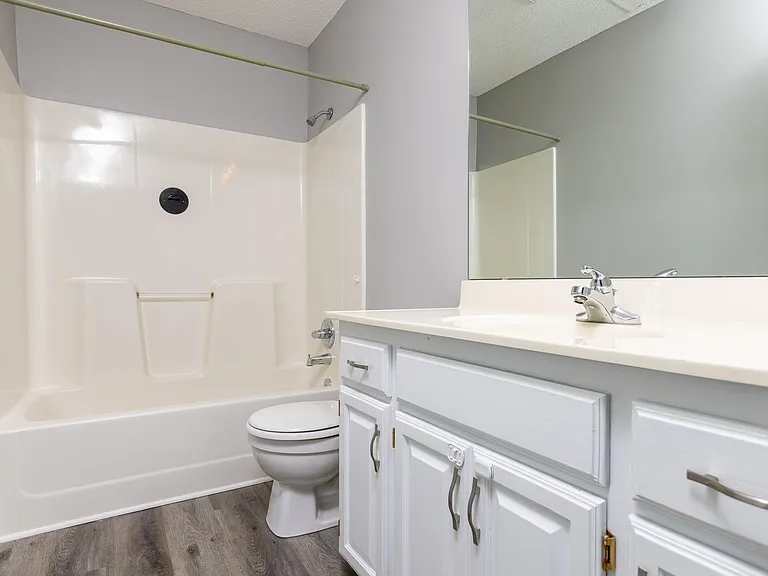11246 N Madison Ave — Photo 19