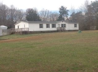 4644 Roundleaf Rd, Ramseur, NC 27316