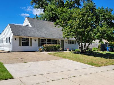 331 Indian Creek Dr, Levittown, PA, 19057