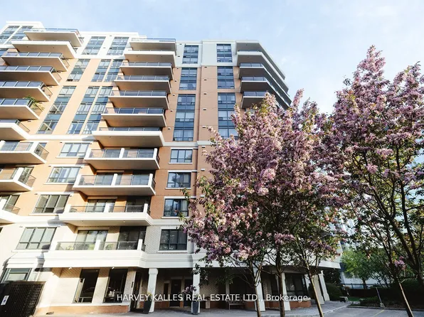 2 Aberfoyle Cres #412, Toronto, ON M8X 2Z8